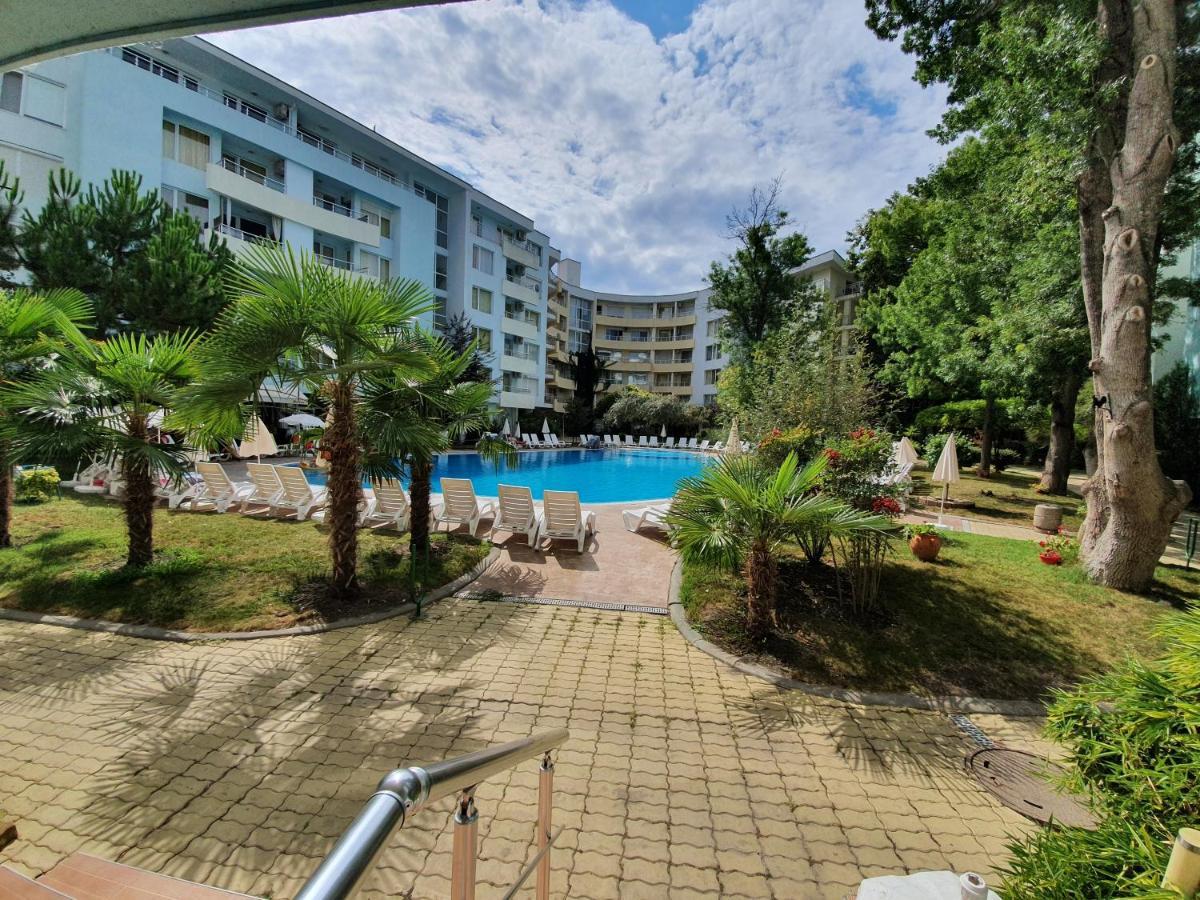 Yassen Holiday Village Pantai Sunny Bagian luar foto