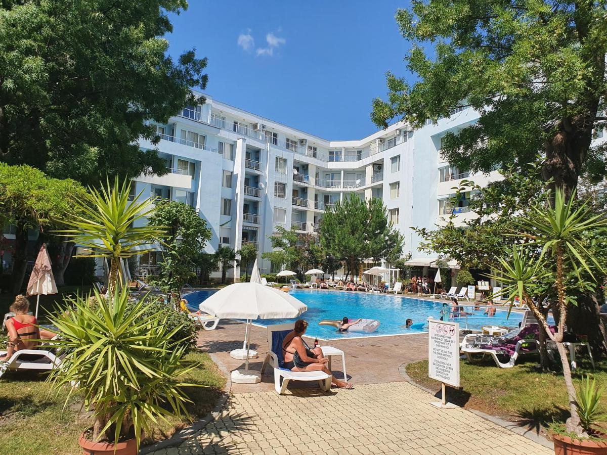 Yassen Holiday Village Pantai Sunny Bagian luar foto